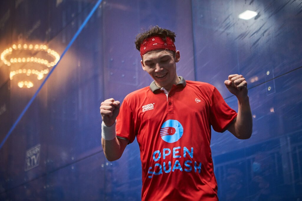 Vote Victor Crouin for TWG Athlete Of The Year PSA World Tour