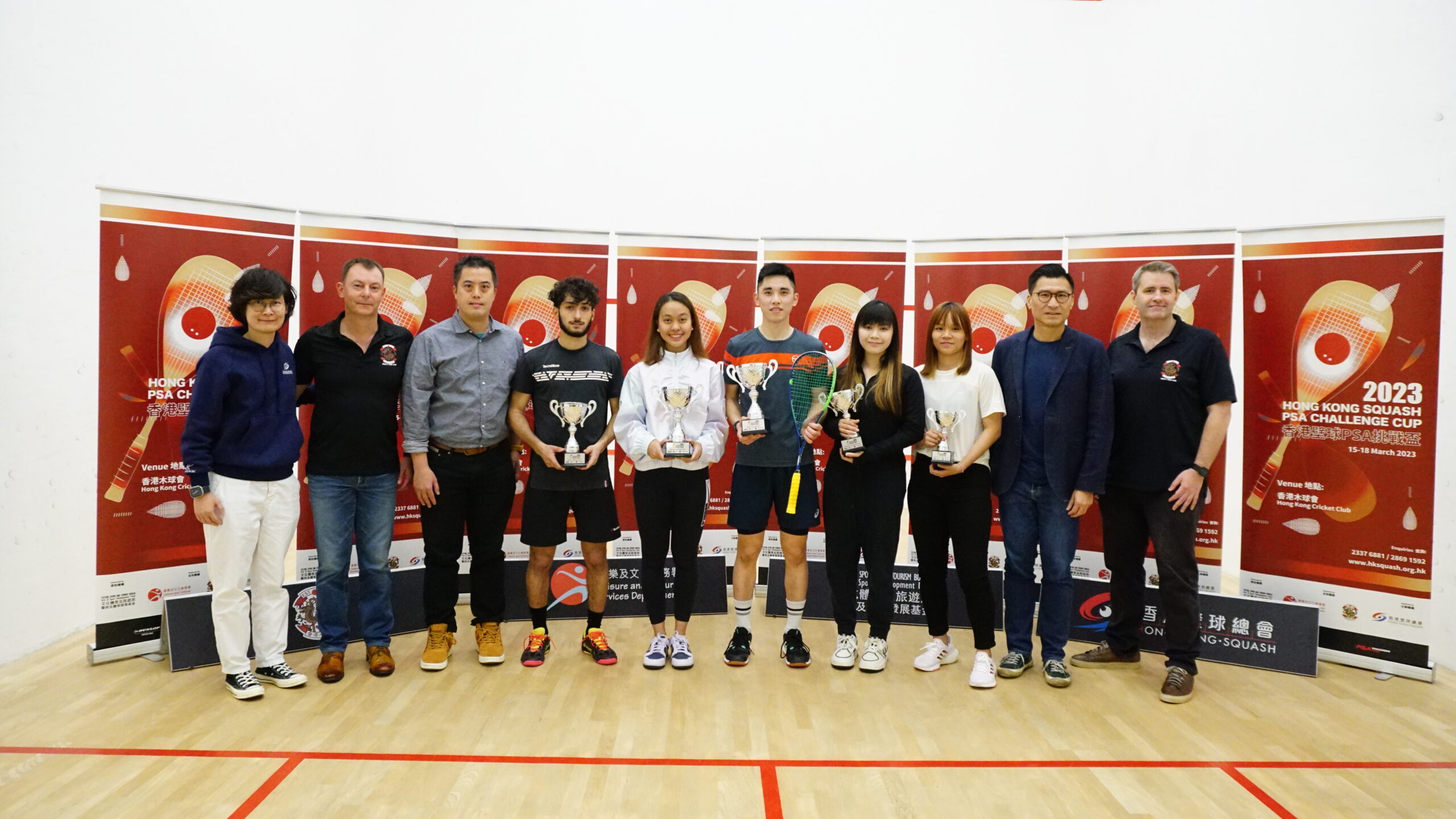 Tang Ming Hong and Ainaa Amani among others at the prizegiving ceremony for the Hong Kong Challenge Cup
